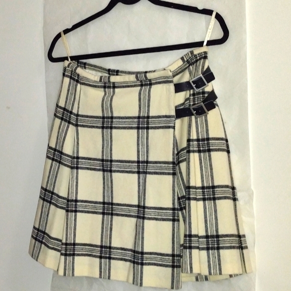 Creamy White & Black Plaid Tartan Mini Seen Everywhere About Town🆕 Auction Item - Picture 2 of 11